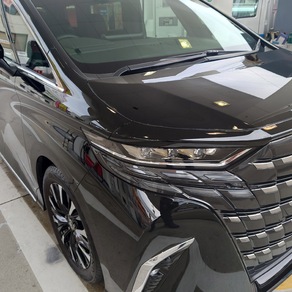 トヨタ・アルファード