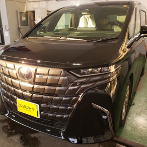 トヨタ・アルファード