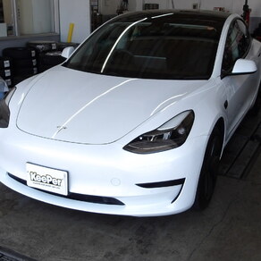 その他・テスラ・モデル３