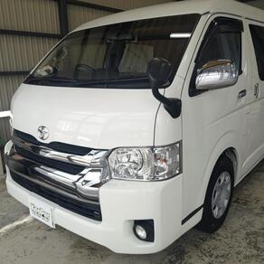 トヨタ・ハイエース(ワイド・ミドルルーフ)