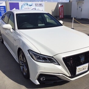 トヨタ・クラウン