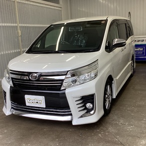 トヨタ・ヴォクシー