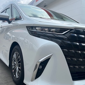 トヨタ・アルファード