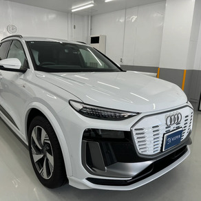 アウディ・Q6・EXキーパープレミアム