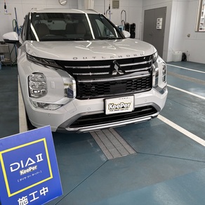 三菱・アウトランダー