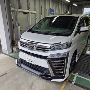 トヨタ・ヴェルファイア