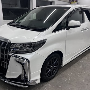 トヨタ・アルファード