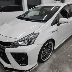 トヨタ・プリウスα