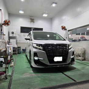 トヨタ・アルファード