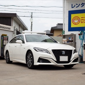 トヨタ・クラウン
