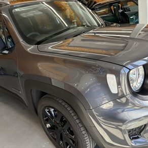 クライスラー・ジープ・レネゲード