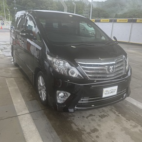 トヨタ・アルファード