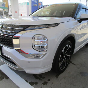 三菱・アウトランダー