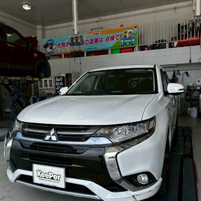 三菱・アウトランダー