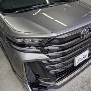 トヨタ・ヴェルファイア