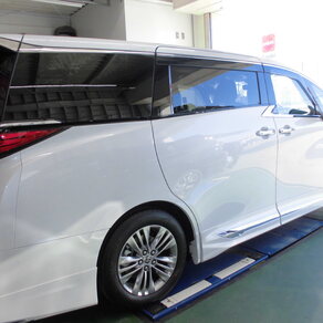 トヨタ・アルファード