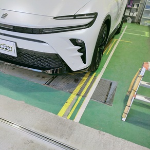 トヨタ・クラウンスポーツ