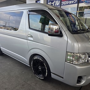 トヨタ・ハイエース(ワイド・ミドルルーフ)