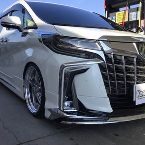トヨタ・アルファード
