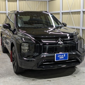 三菱・アウトランダー