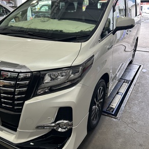 トヨタ・アルファード