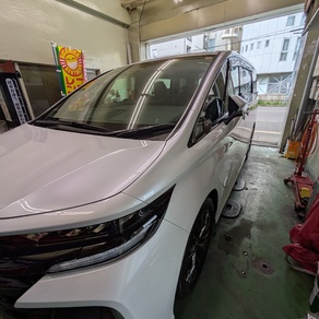 トヨタ・アルファード