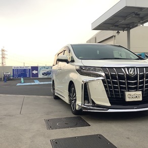 トヨタ・アルファード