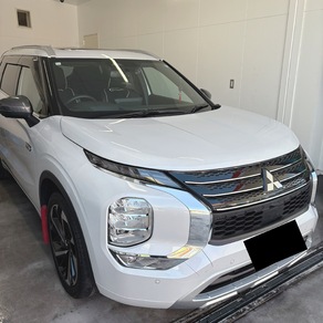 三菱・アウトランダー