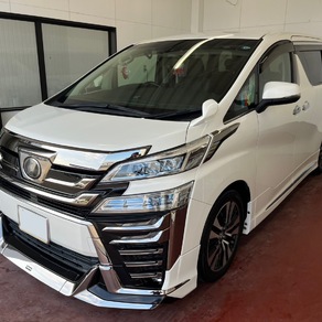 トヨタ・ヴェルファイア