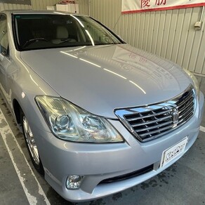 トヨタ・クラウン