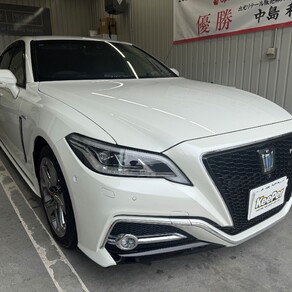 トヨタ・クラウン