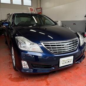 トヨタ・クラウン