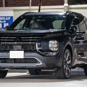 三菱・アウトランダー