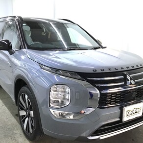 三菱・アウトランダー