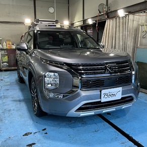 三菱・アウトランダー