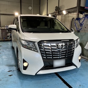 トヨタ・アルファード