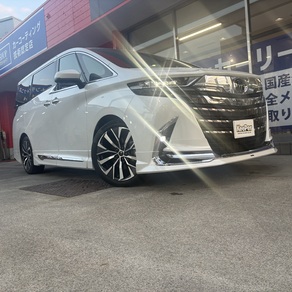 トヨタ・アルファード