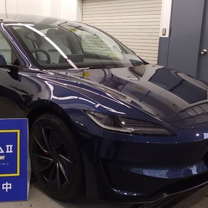 その他・テスラ・モデル３