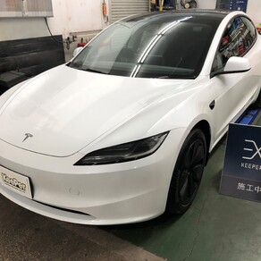 その他・テスラ・モデル３
