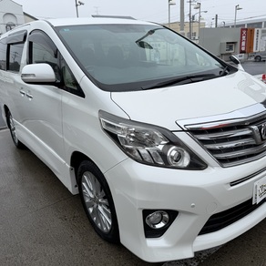 トヨタ・アルファード