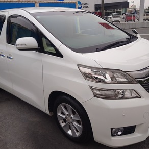 トヨタ・ヴェルファイア