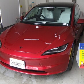 その他・テスラ・モデル３