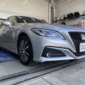 トヨタ・クラウン