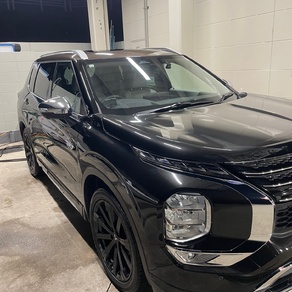 三菱・アウトランダー