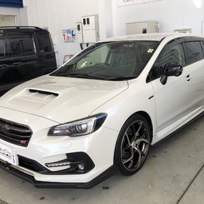 スバル・レヴォーグ