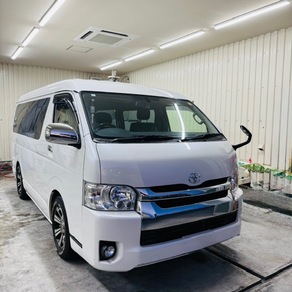 トヨタ・ハイエース(ワイド・ミドルルーフ)