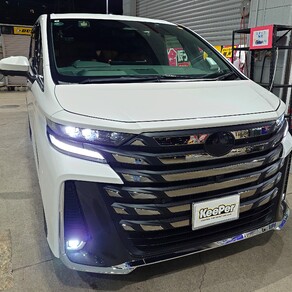 トヨタ・ヴェルファイア