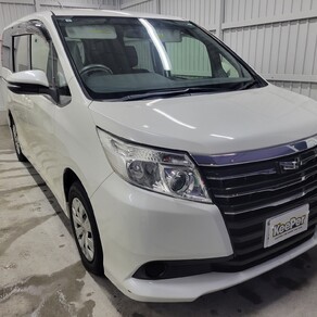 トヨタ・ヴォクシー