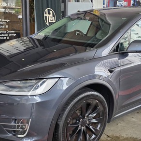 その他・テスラ・モデルX