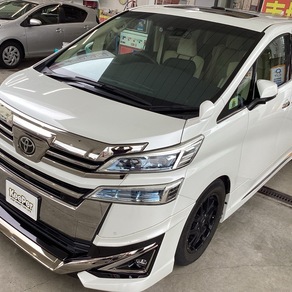 トヨタ・ヴェルファイア
